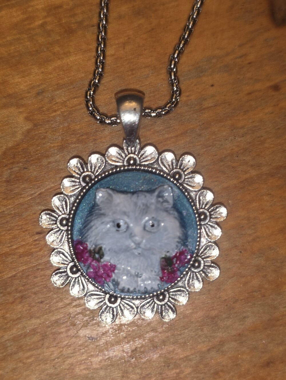 Cat Cameo Pendant In Floral Silver Tone Frame On Stainless Steel Chain Necklace